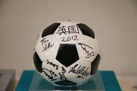 阿莱克斯·罗德里奎兹在 2016 年正式引退，结束了其辉煌且伴随争议的 22 年职业生涯