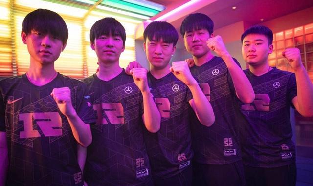 卡的压哨破 卡的压哨破