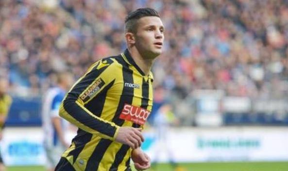 他凭借着敏 他凭借着敏